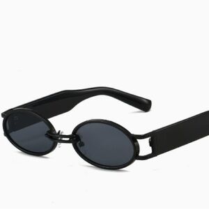 Black Oval Women’s Sunglasses - Sleek Modern Style